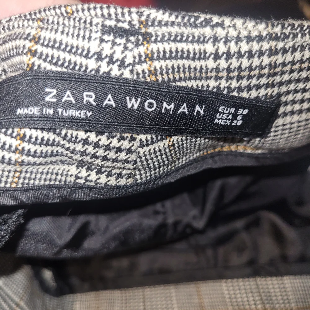 Zara Woman Gray Plaid Tailored Slim Leg Pants Size 6 - Picture 7 of 7